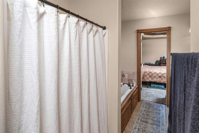 93 NE Simmons Cir, Fletcher, OK 73541