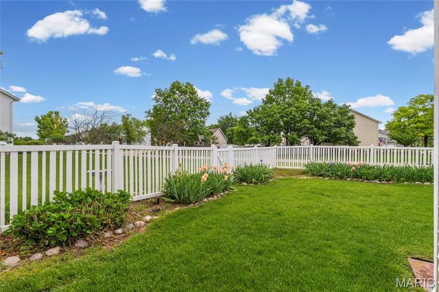 2400 Federalist Place, O'fallon, MO 63368