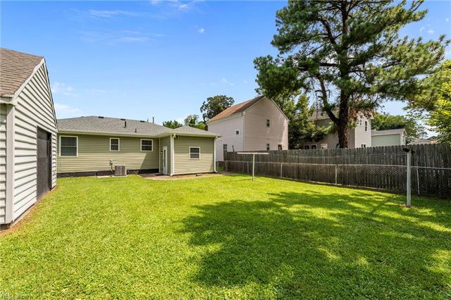 1235 Summit AVE, Portsmouth, VA 23704