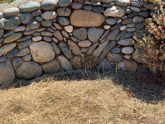 19155 Scenic Dr, Redwood Valley, CA 95470