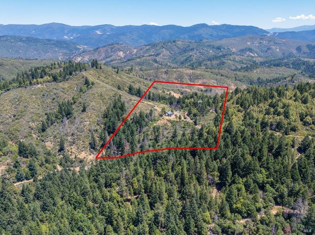 19155 Scenic Dr, Redwood Valley, CA 95470
