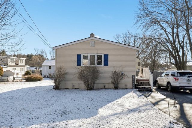 19 Erskine Avenue, Manchester, NH 03104