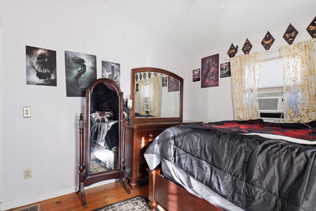 19 Erskine Avenue, Manchester, NH 03104