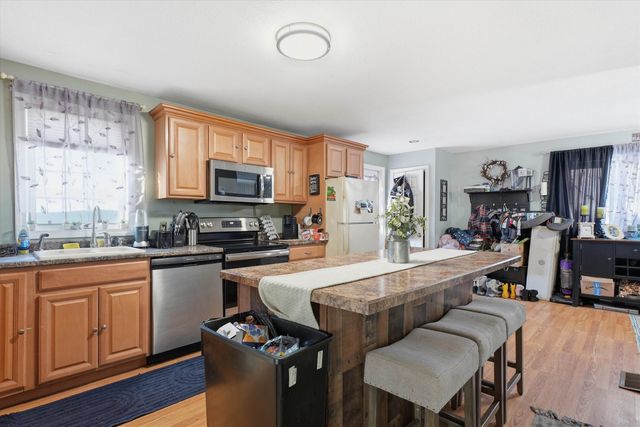 19 Erskine Avenue, Manchester, NH 03104