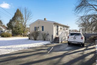 19 Erskine Avenue, Manchester, NH 03104