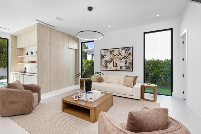 1051 NE 2nd Terrace, Boca Raton, FL 33432