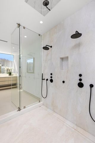 1051 NE 2nd Terrace, Boca Raton, FL 33432