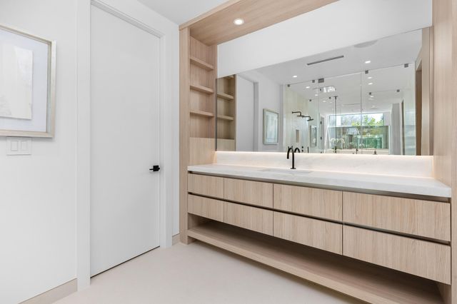 1051 NE 2nd Terrace, Boca Raton, FL 33432