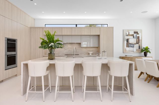 1051 NE 2nd Terrace, Boca Raton, FL 33432