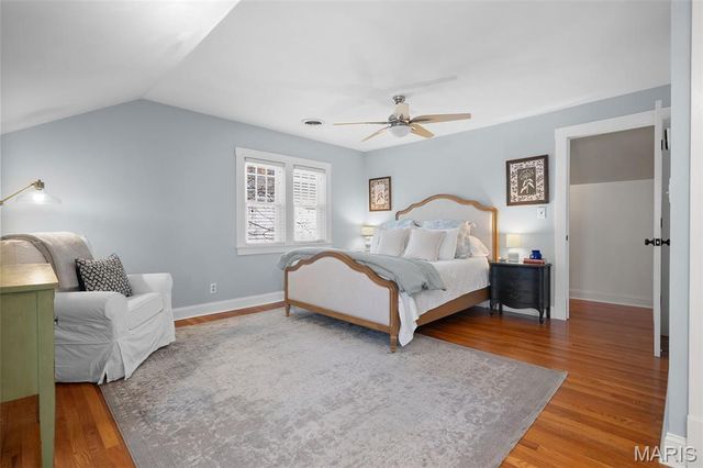 716 N Kirkwood Road, Kirkwood, MO 63122