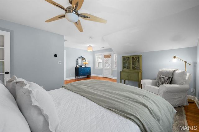 716 N Kirkwood Road, Kirkwood, MO 63122