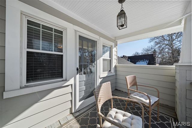 716 N Kirkwood Road, Kirkwood, MO 63122