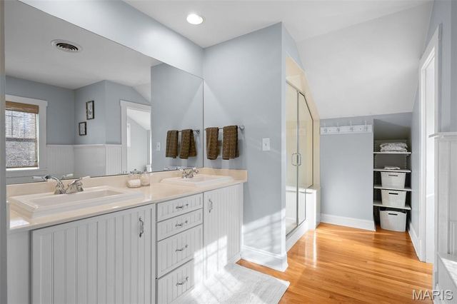 716 N Kirkwood Road, Kirkwood, MO 63122