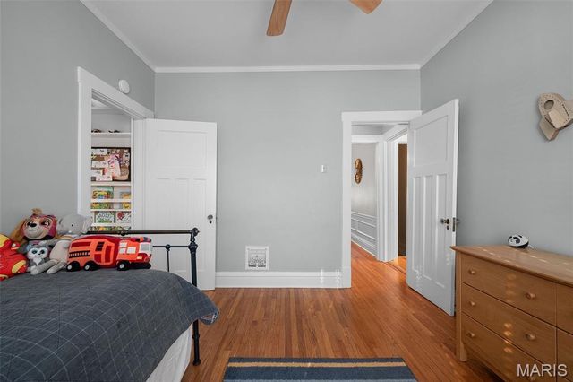 716 N Kirkwood Road, Kirkwood, MO 63122