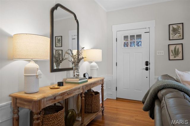 716 N Kirkwood Road, Kirkwood, MO 63122