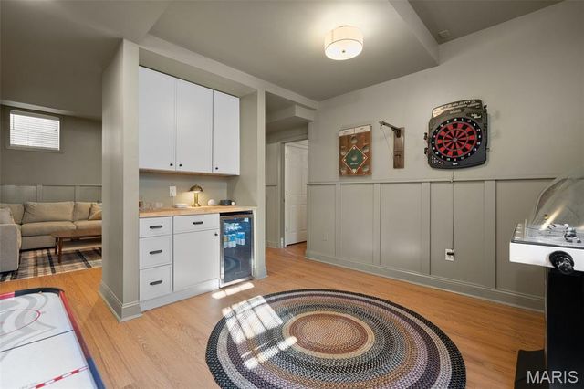 716 N Kirkwood Road, Kirkwood, MO 63122