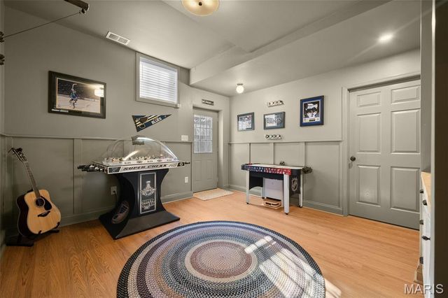 716 N Kirkwood Road, Kirkwood, MO 63122