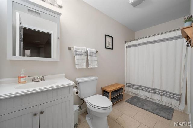 716 N Kirkwood Road, Kirkwood, MO 63122