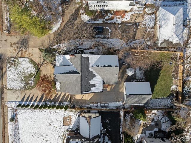 716 N Kirkwood Road, Kirkwood, MO 63122