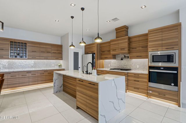 1847 CIMARRON PARK Drive, El Paso, TX 79911