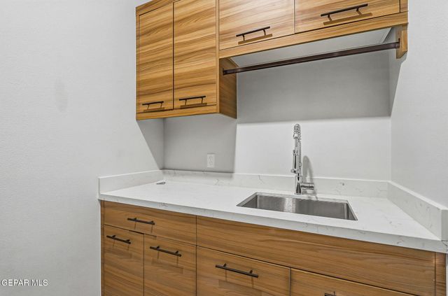 1847 CIMARRON PARK Drive, El Paso, TX 79911