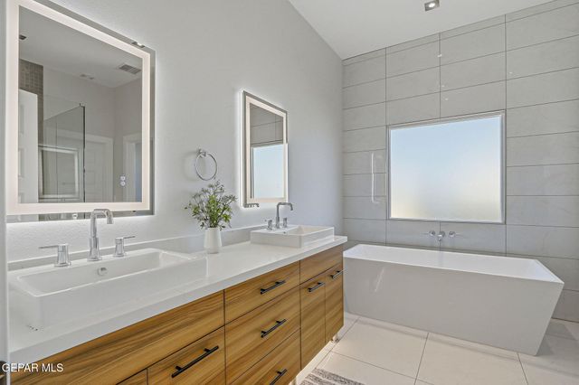 1847 CIMARRON PARK Drive, El Paso, TX 79911