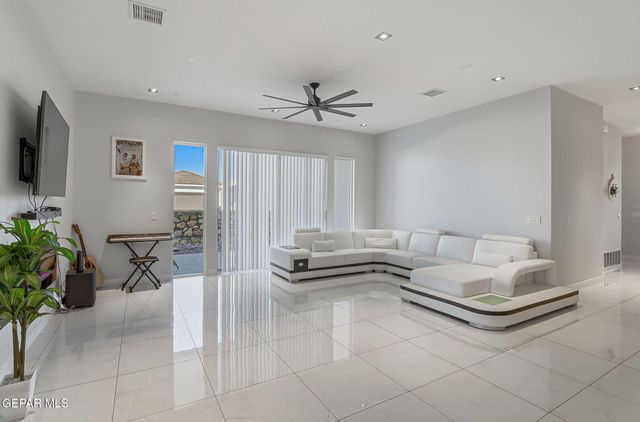 1847 CIMARRON PARK Drive, El Paso, TX 79911