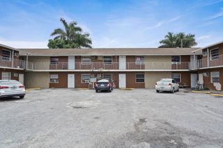 241 NW 11th 1 Street 13, Belle Glade, FL 33430