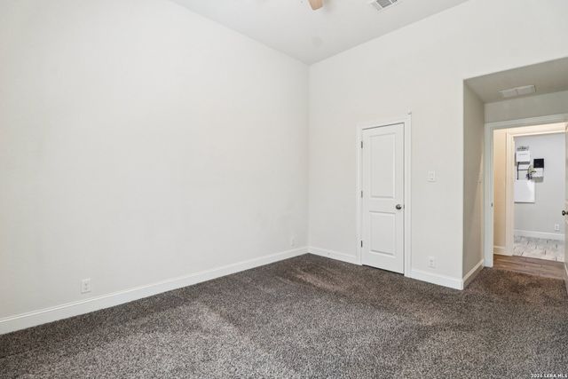 988 Carriage Loop, New Braunfels, TX 78132