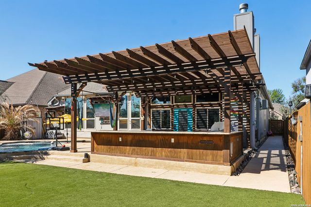 988 Carriage Loop, New Braunfels, TX 78132