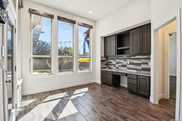 988 Carriage Loop, New Braunfels, TX 78132