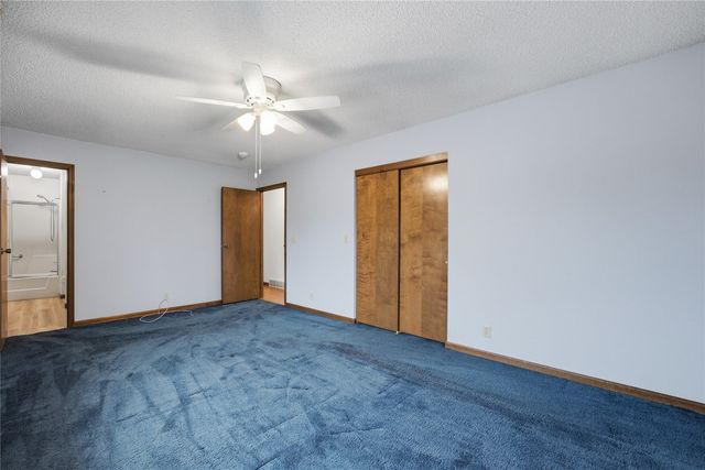 6820 Boulder Drive NW, Cedar Rapids, IA 52405