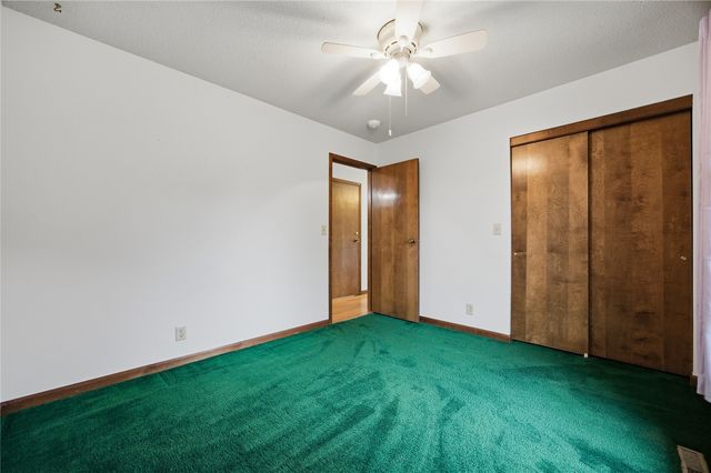 6820 Boulder Drive NW, Cedar Rapids, IA 52405