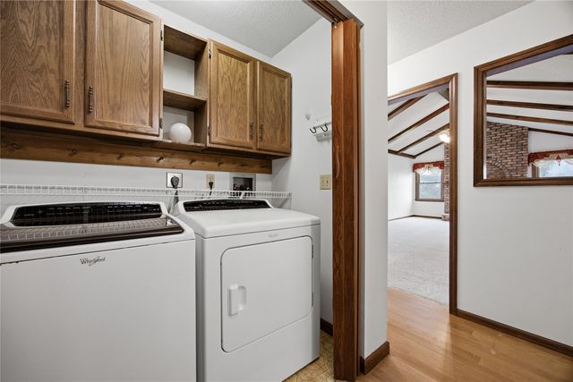 6820 Boulder Drive NW, Cedar Rapids, IA 52405