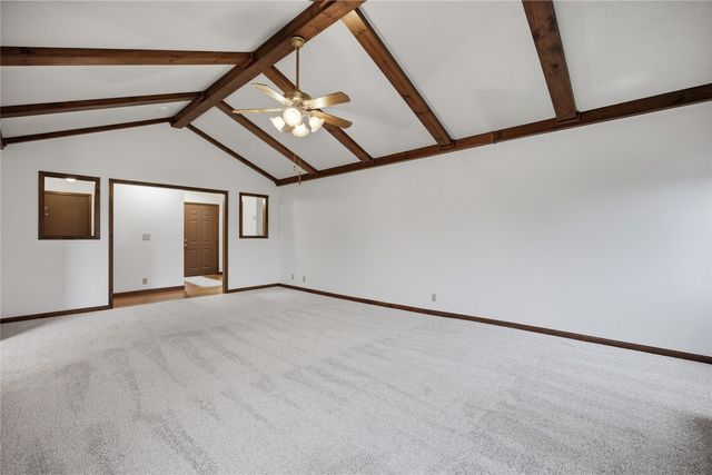 6820 Boulder Drive NW, Cedar Rapids, IA 52405