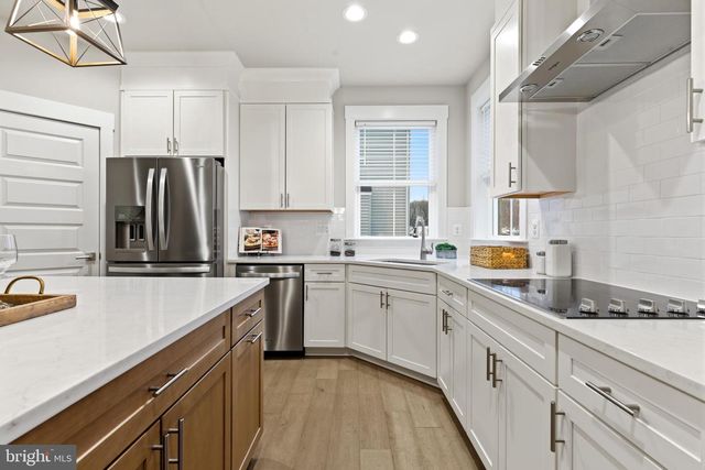 2036 WILLIAM AVE, Essex, MD 21221