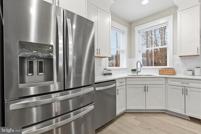 2036 WILLIAM AVE, Essex, MD 21221