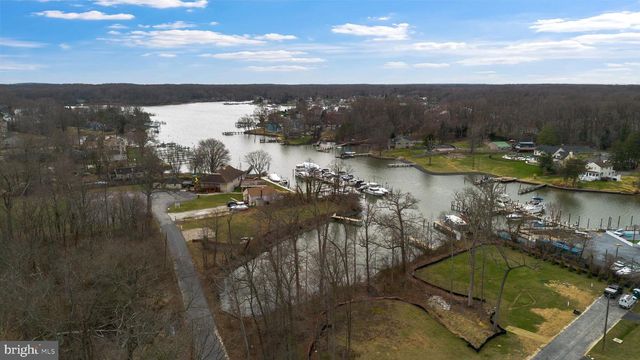 2036 WILLIAM AVE, Essex, MD 21221