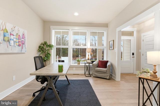2036 WILLIAM AVE, Essex, MD 21221