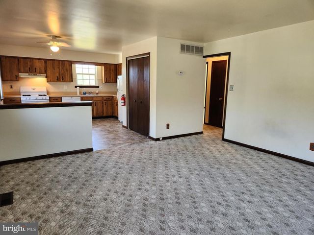 1205 B E ATLANTIC AVE, Blackwood, NJ 08012