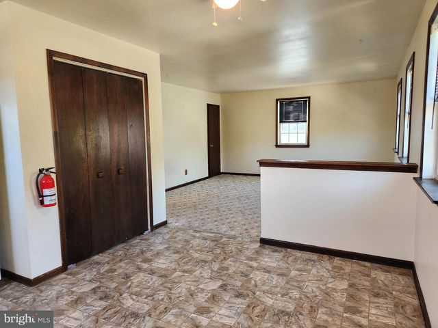 1205 B E ATLANTIC AVE, Blackwood, NJ 08012