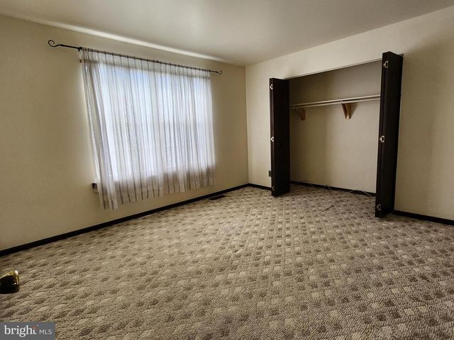 1205 B E ATLANTIC AVE, Blackwood, NJ 08012