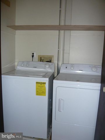 1205 B E ATLANTIC AVE, Blackwood, NJ 08012