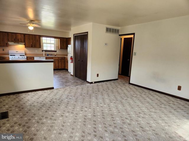 1205 B E ATLANTIC AVE, Blackwood, NJ 08012