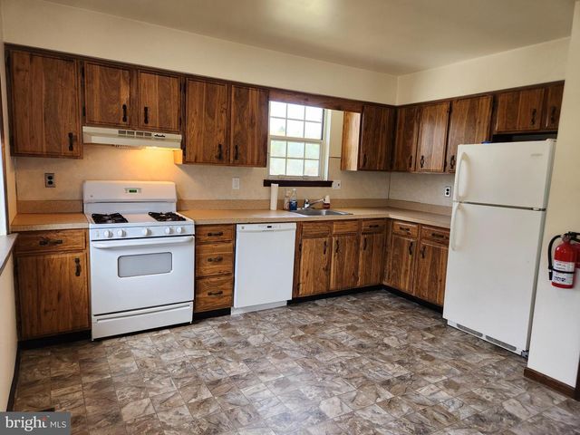 1205 B E ATLANTIC AVE, Blackwood, NJ 08012