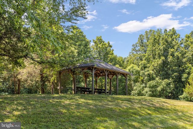 249 DERBY LN, Louisa, VA 23093
