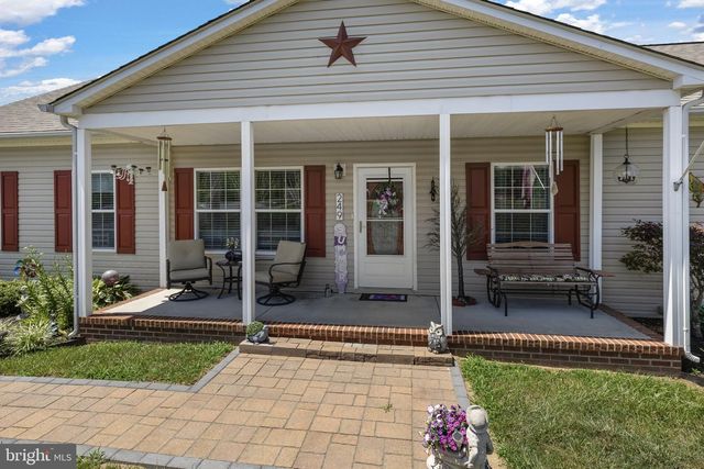 249 DERBY LN, Louisa, VA 23093