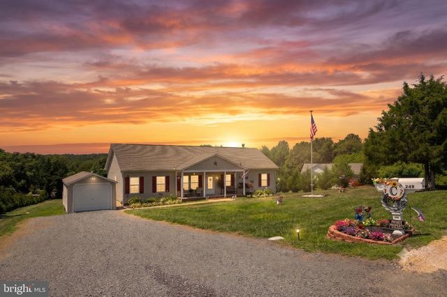 249 DERBY LN, Louisa, VA 23093
