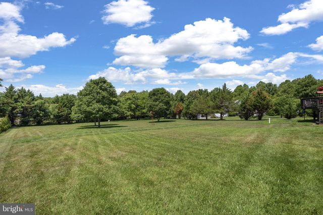 249 DERBY LN, Louisa, VA 23093