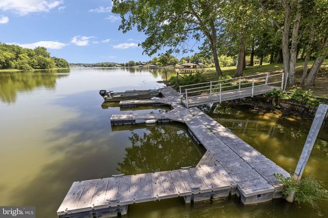 249 DERBY LN, Louisa, VA 23093